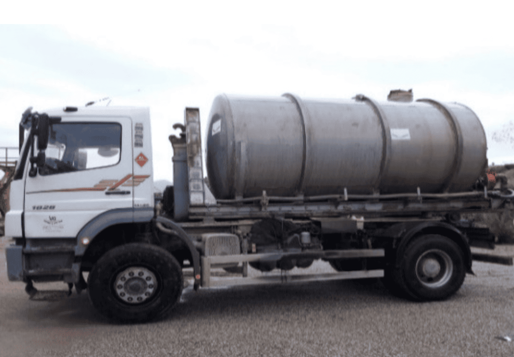 CAMION 2 EJES _ CISTERNA DE AGUA 12 m3 _ PORTACONTENEDORES